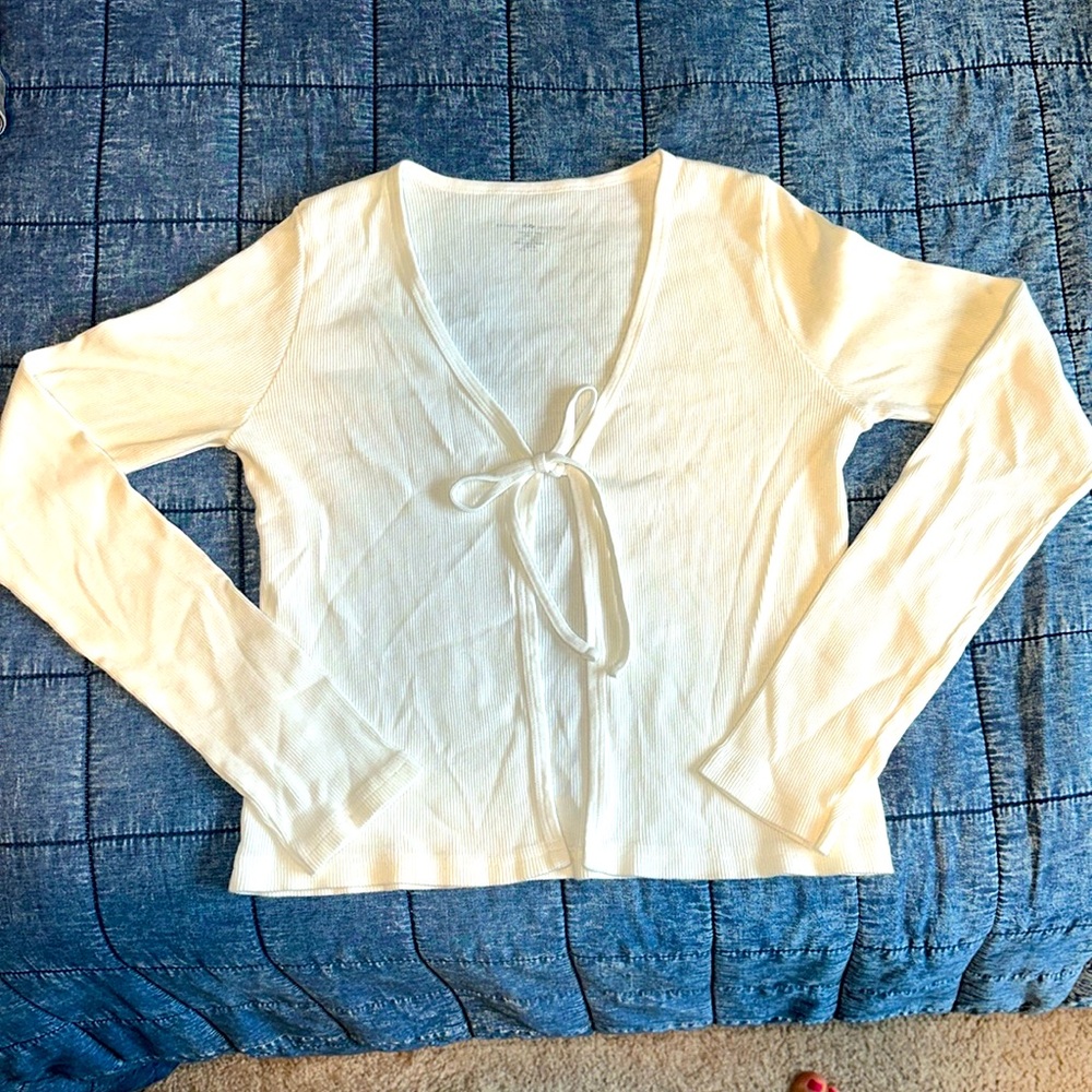Brandy Melville Greta Top white One Size (Women's White Cardigan)